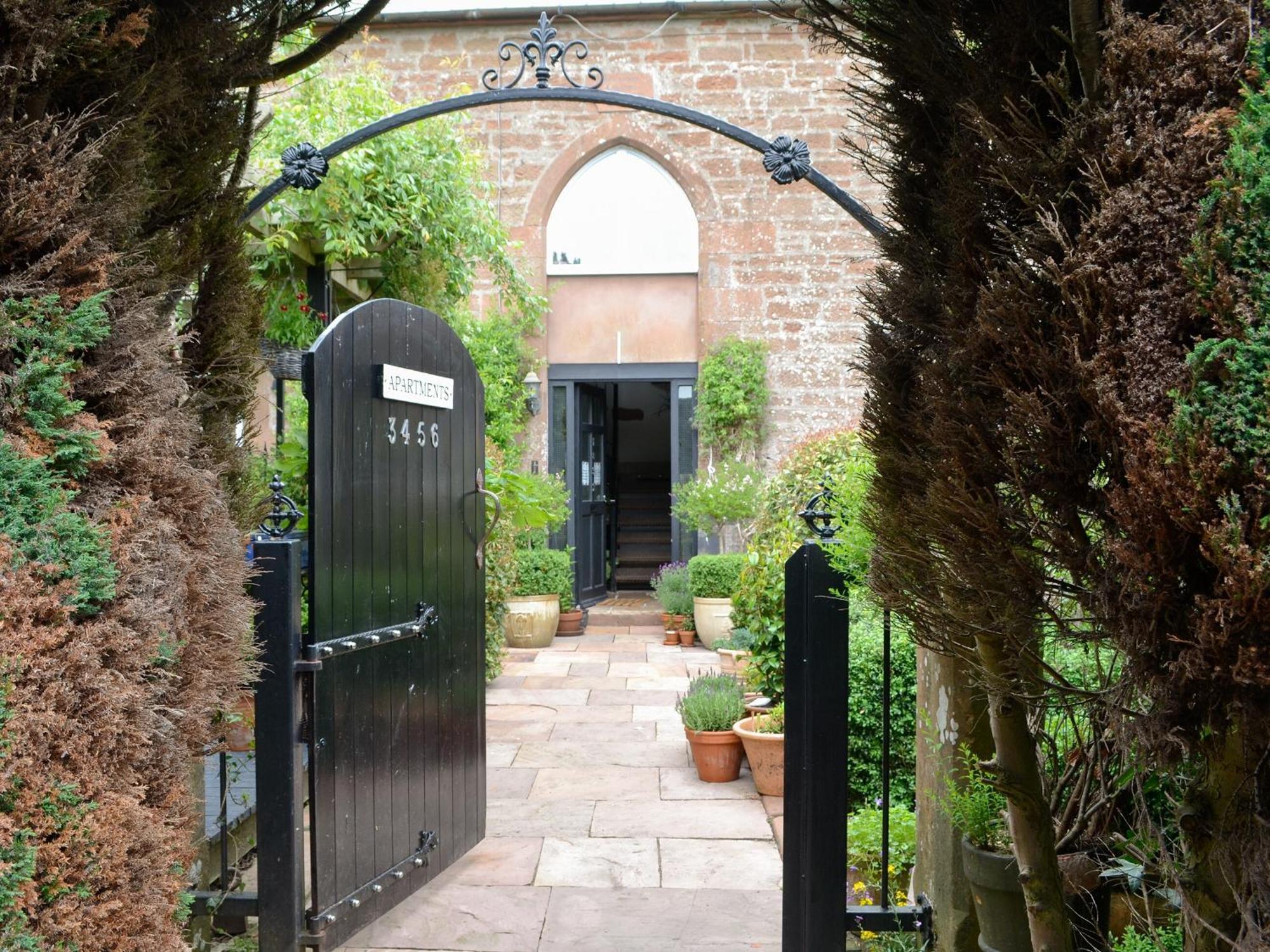 5 Church Square Rigg Esterno foto